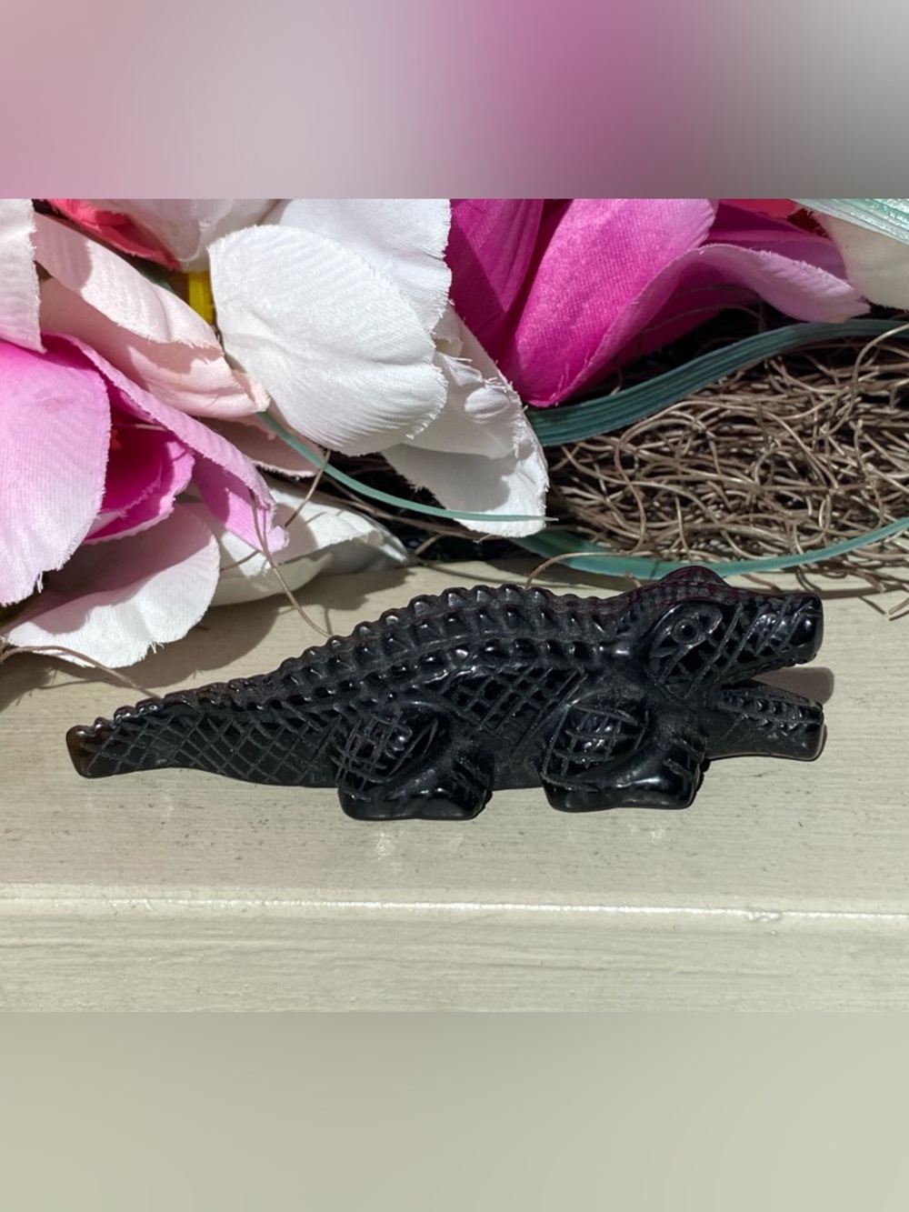 Gold Sheen Obsidian Alligator - Picture 4 of 12